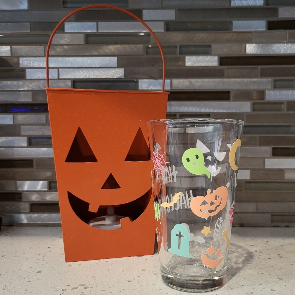 Happy Halloween Glow in the Dark Glass - Picture 3 of 3